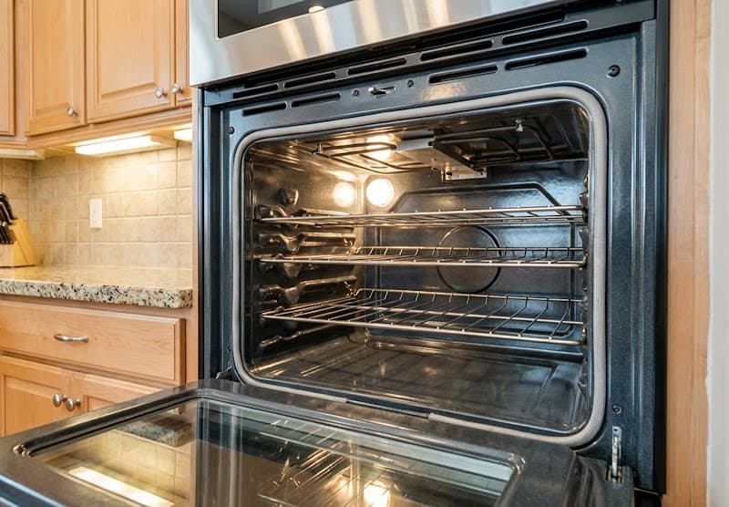 ovens n more — cleaners in Fareham
